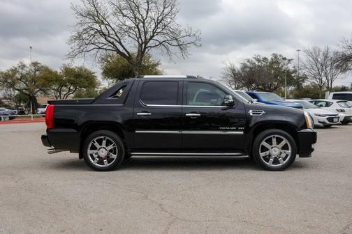2011 Cadillac Escalade EXT Luxury