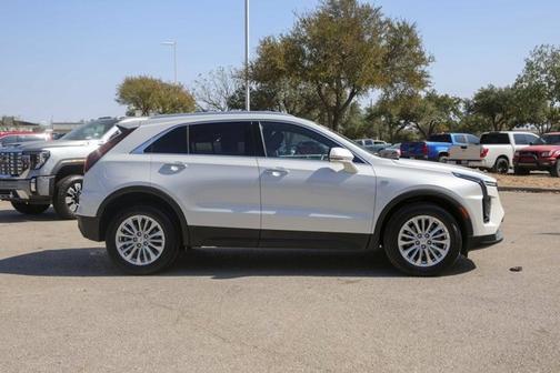 2024 Cadillac XT4 FWD Luxury