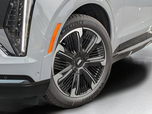 Luna Metallic 2026 Cadillac Escalade IQ Premium Sport
