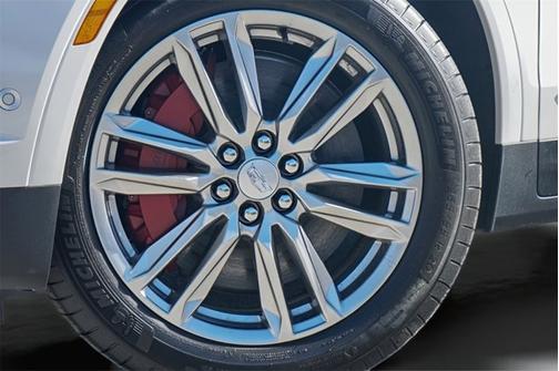 2026 Cadillac XT5 AWD Sport