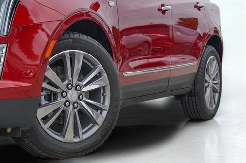 2025 Cadillac XT5 FWD Premium Luxury