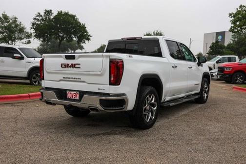 Summit White 2023 GMC Sierra 1500 SLT