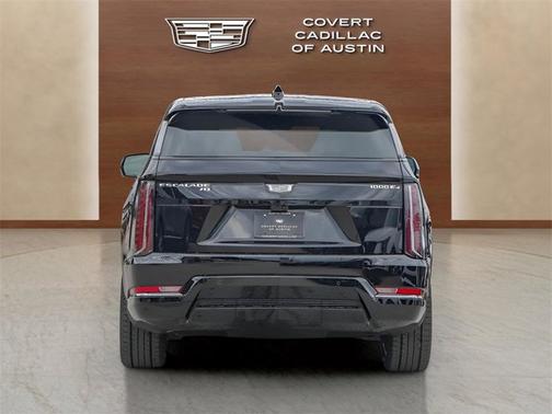 2025 Cadillac Escalade IQ Sport 2
