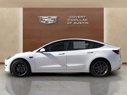 2022 Tesla Model 3 Base