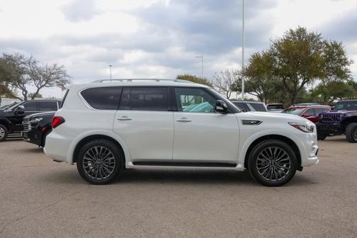 2024 INFINITI QX80 SENSORY