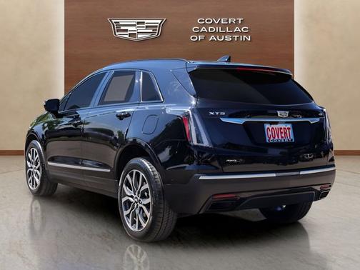 Stellar Black Metallic 2021 Cadillac XT5 AWD Sport
