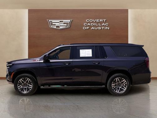 Dark Ash Metallic 2025 Chevrolet Suburban Z71