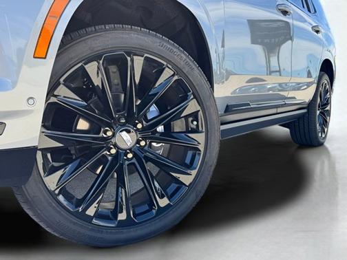 Argent Silver Metallic 2026 Cadillac Escalade 4WD Platinum Sport