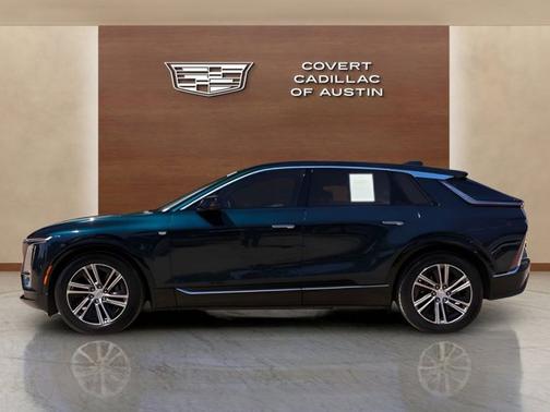 Emerald Lake Metallic 2024 Cadillac LYRIQ Luxury