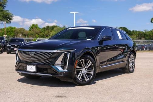 Emerald Lake Metallic 2024 Cadillac LYRIQ Luxury