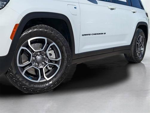 2022 Jeep Grand Cherokee 4xe Trailhawk