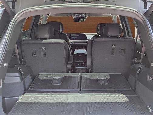 Celestial Metallic 2026 Cadillac VISTIQ Luxury