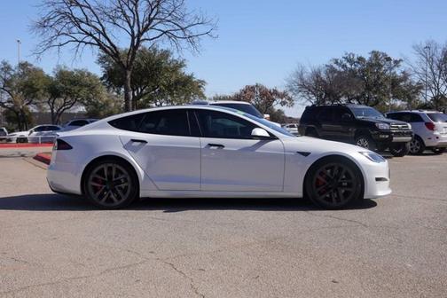 2025 Tesla Model S Plaid