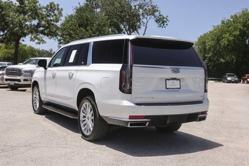 2022 Cadillac Escalade ESV Premium Luxury