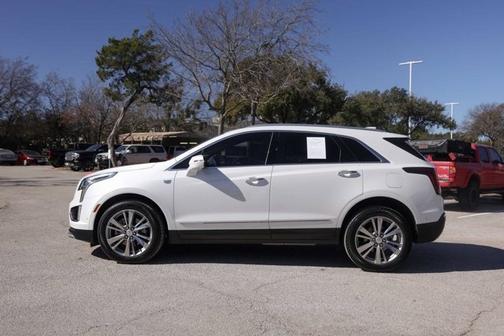 2023 Cadillac XT5 FWD Premium Luxury
