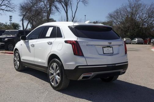 2023 Cadillac XT5 FWD Premium Luxury