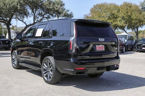 2022 Cadillac Escalade Sport