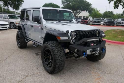Silver Zynith Clearcoat 2024 Jeep Wrangler Willys