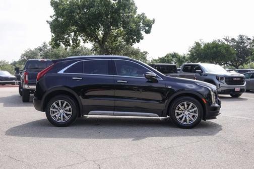 2023 Cadillac XT4 FWD Premium Luxury