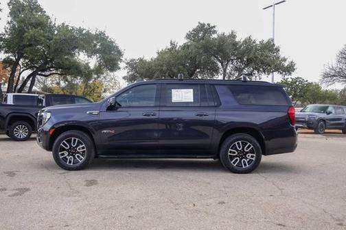 2023 GMC Yukon XL AT4