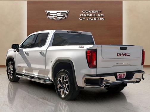 White Frost Tricoat 2024 GMC Sierra 1500 SLT