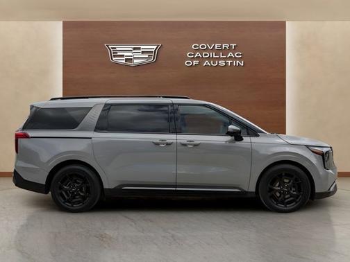 Ceramic Silver 2025 Kia Carnival SX