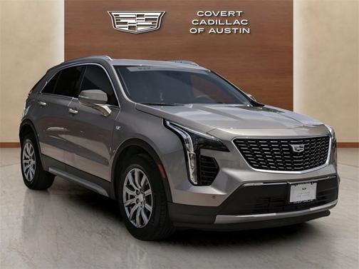 2022 Cadillac XT4 FWD Premium Luxury