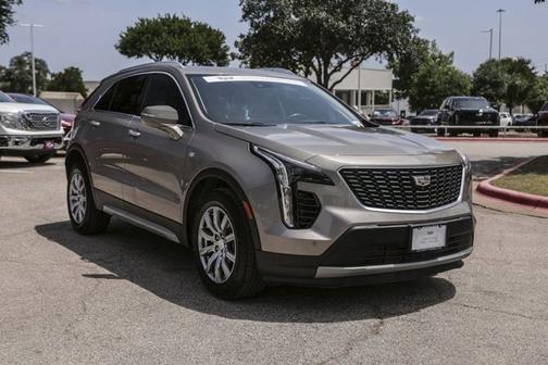 2022 Cadillac XT4 FWD Premium Luxury