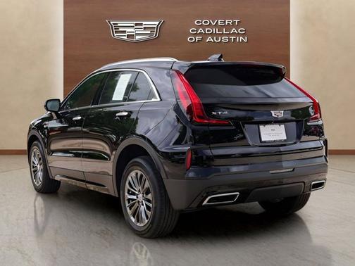 2024 Cadillac XT4 FWD Premium Luxury