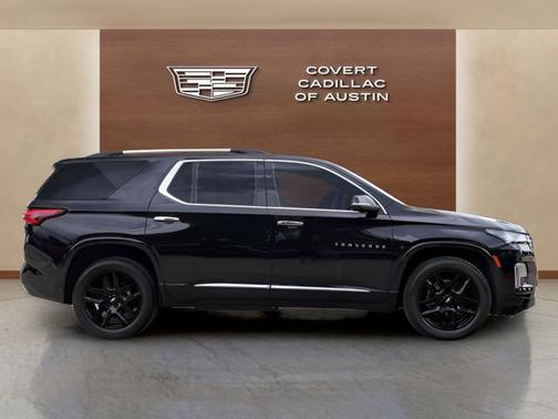Mosaic Black Metallic 2022 Chevrolet Traverse Premier