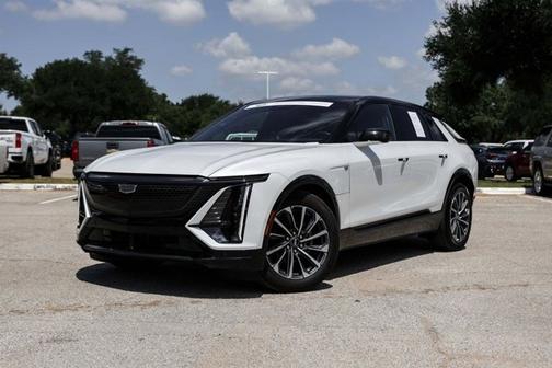 Crystal White Tricoat 2025 Cadillac LYRIQ Sport