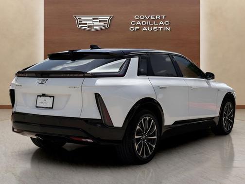 Crystal White Tricoat 2025 Cadillac LYRIQ Sport