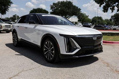 Crystal White Tricoat 2025 Cadillac LYRIQ Sport