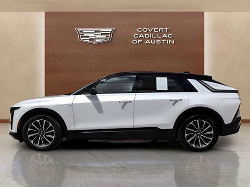 Crystal White Tricoat 2025 Cadillac LYRIQ Sport