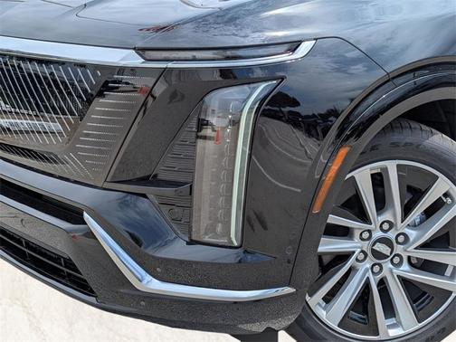 2026 Cadillac VISTIQ Luxury