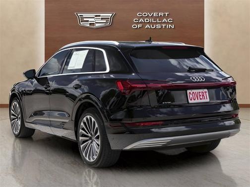 2019 Audi e-tron Prestige