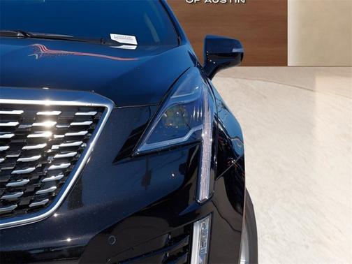 2026 Cadillac XT5 FWD Luxury