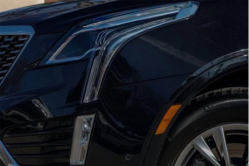 2023 Cadillac XT5 FWD Premium Luxury