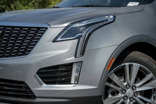 2025 Cadillac XT5 FWD Premium Luxury