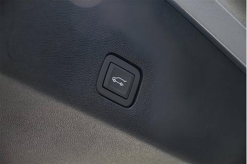 2025 Cadillac XT6 FWD Luxury