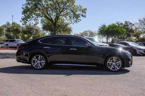 2016 INFINITI Q70L 3.7