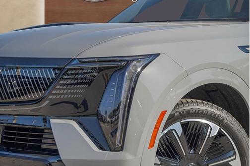 Luna Metallic 2026 Cadillac Escalade IQL Sport