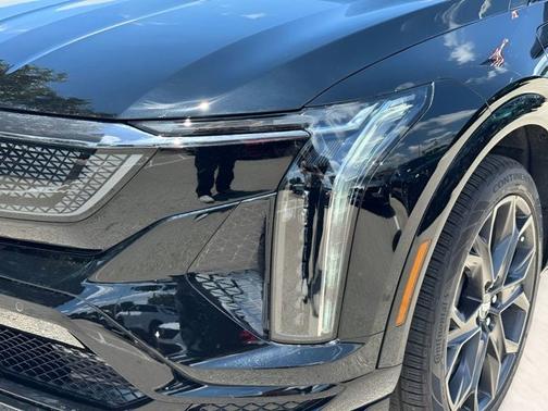 Black Raven 2026 Cadillac OPTIQ OPTIQ-V