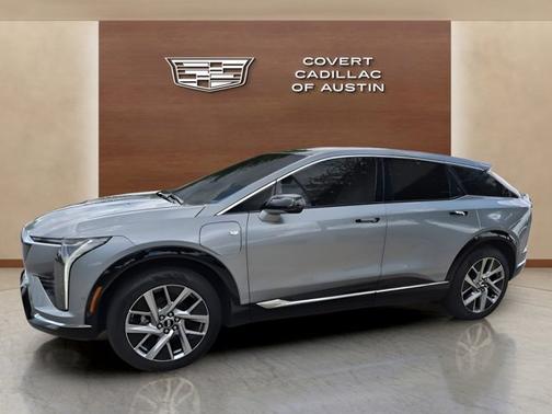 Argent Silver Metallic 2026 Cadillac OPTIQ Luxury