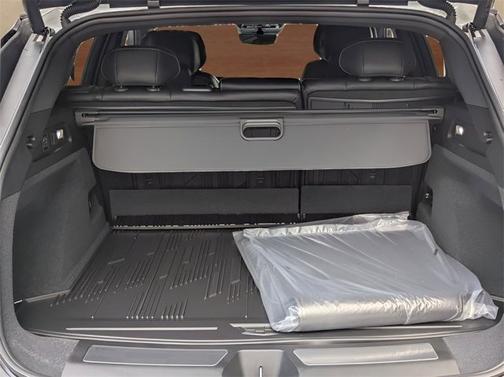 2025 Cadillac LYRIQ Luxury