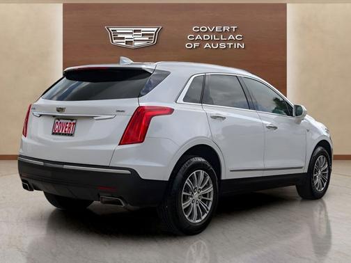 Crystal White Tricoat 2018 Cadillac XT5 Luxury