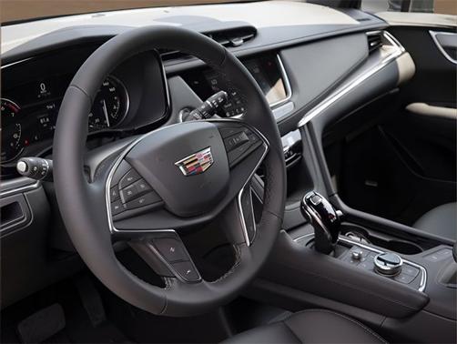 2025 Cadillac XT5 FWD Luxury