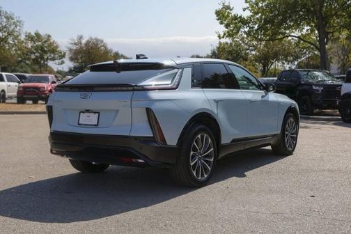 2024 Cadillac LYRIQ Sport