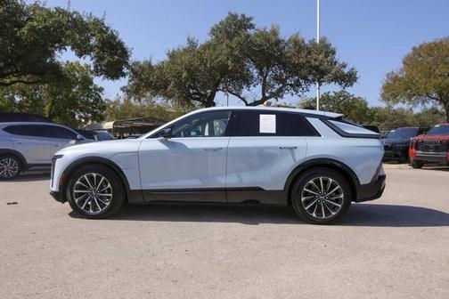 2024 Cadillac LYRIQ Sport