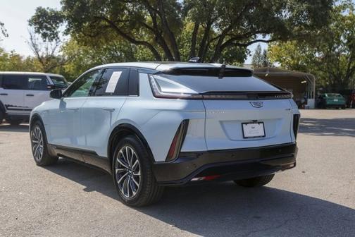 2024 Cadillac LYRIQ Sport